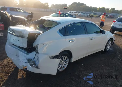 2015 Nissan Altima 2.5 S из США, поврежденный, VIN 1N4AL3APXFN304396